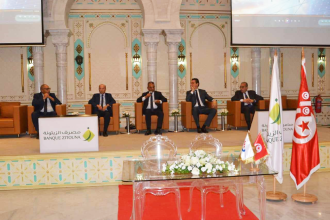 La cérémonie de signature d'un accord de financement des programmes Prosol et Prosol elec jusqu'en 2026